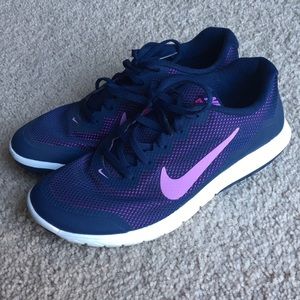 Nike Women’s Lavender & Navy Sneaker - Size 8